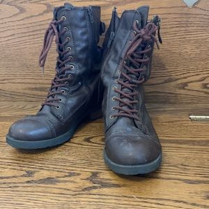 Brown ankle lace up boots, size 7.5